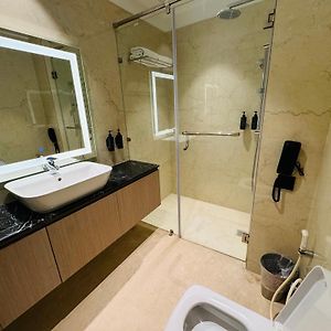Executive King Suite